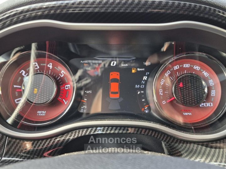 Dodge Challenger SRT HELLCAT V8 62L 707hp - 25