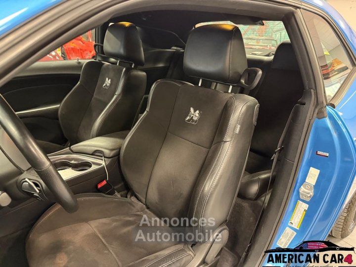 Dodge Challenger V8 64 Scatpack Shaker - 12