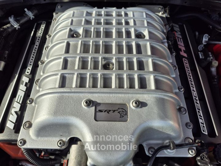 Dodge Challenger SRT HELLCAT V8 62L 707hp - 38