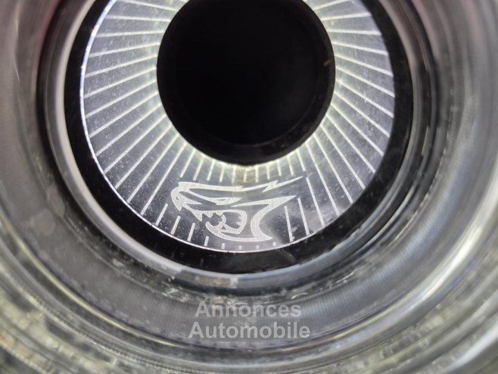 Dodge Challenger SRT HELLCAT V8 62L 707hp - 41