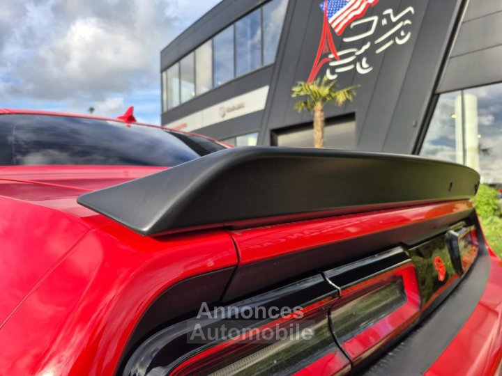 Dodge Challenger SRT HELLCAT V8 62L 707hp - 44