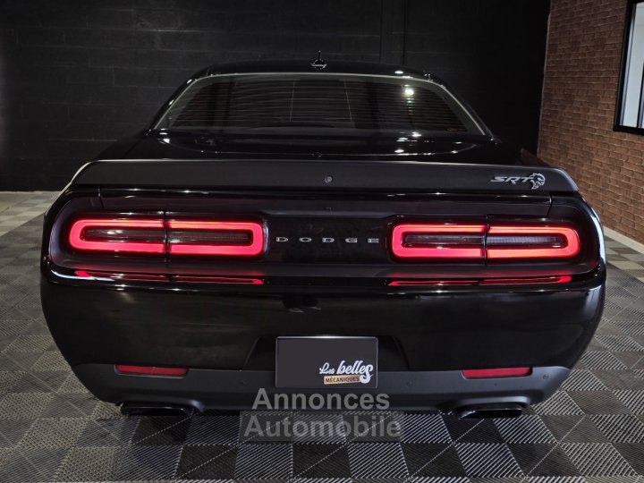Dodge Challenger SRT HELLCAT 62L V8 HEMI SUPERCHARGED 717CV - 7