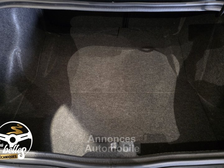 Dodge Challenger SRT HELLCAT 62L V8 HEMI SUPERCHARGED 717CV - 26