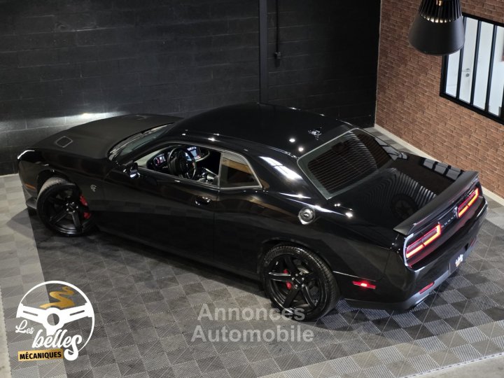 Dodge Challenger SRT HELLCAT 62L V8 HEMI SUPERCHARGED 717CV - 8