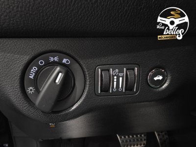 Dodge Challenger SRT HELLCAT 62L V8 HEMI SUPERCHARGED 717CV   - 12