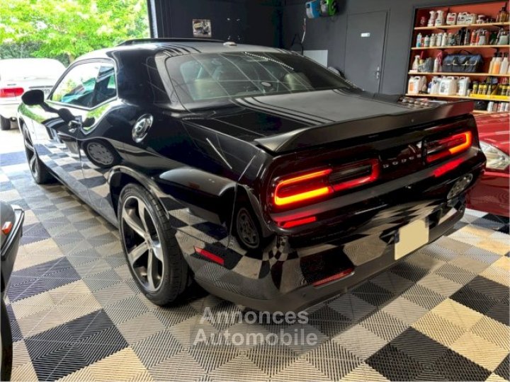 Dodge Challenger R/T Shaker V8 5,7 Bva8 - 6