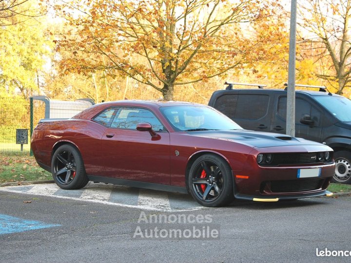 Dodge Challenger hellcat 707cv - 1