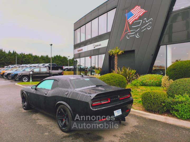 Dodge Challenger SRT HELLCAT V8 62L 707hp - 6