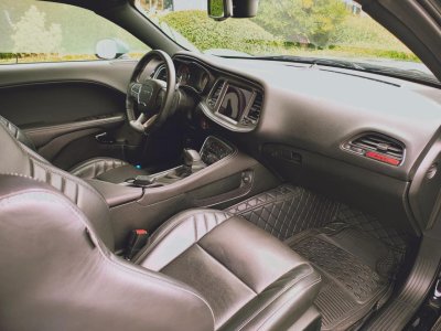 Dodge Challenger SRT HELLCAT V8 62L 707hp - 12