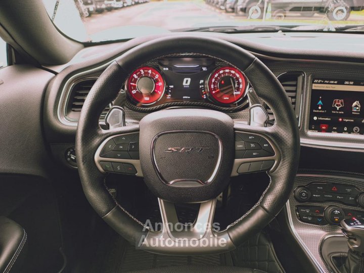 Dodge Challenger SRT HELLCAT V8 62L 707hp - 16