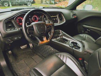 Dodge Challenger SRT HELLCAT V8 62L 707hp - 26