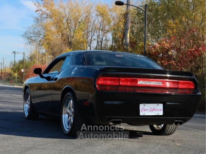 Dodge Challenger RT - 2