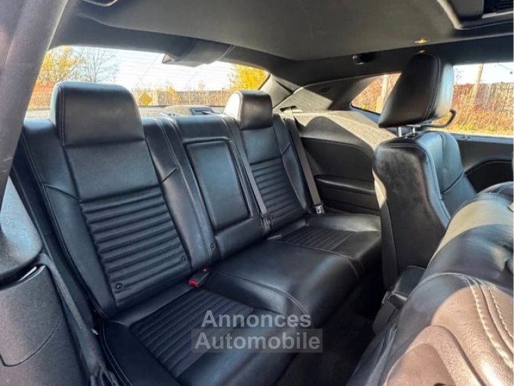 Dodge Challenger RT - 3