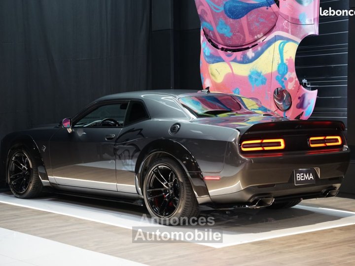 Dodge Challenger SRT HELLCAT WIDEBODY 62L V8 717CH | Malus Payé Ligne Titane Sièges ventilés Admission JLT Harman Kardon À partir de 1 492-Mois - 4