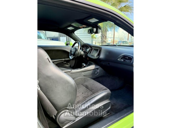 Dodge Challenger SRT HELLCAT 62L SUPERCHARGED 717CV - 11