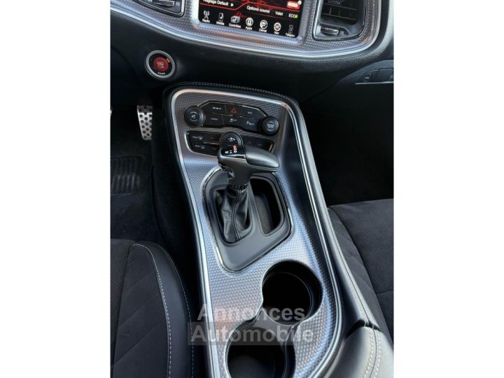 Dodge Challenger SRT HELLCAT 62L SUPERCHARGED 717CV - 20