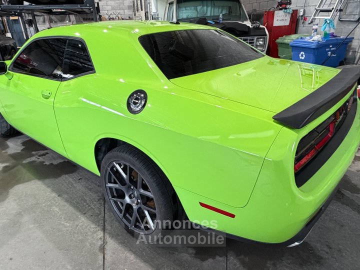 Dodge Challenger RT plus - 15