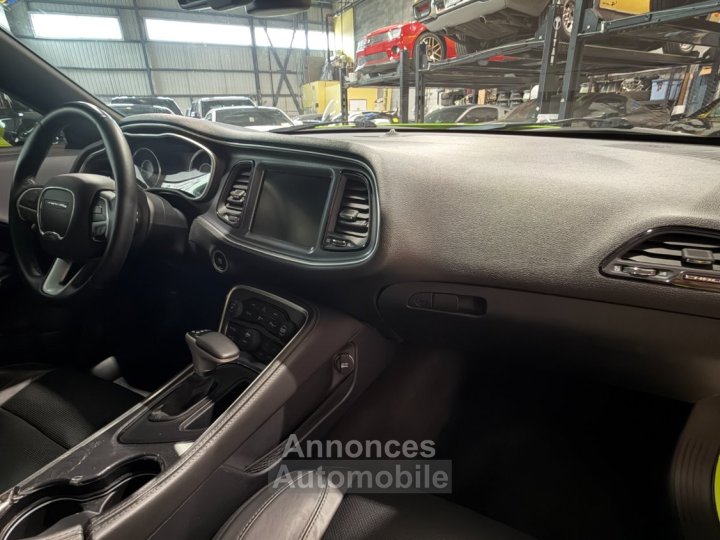 Dodge Challenger RT plus - 22