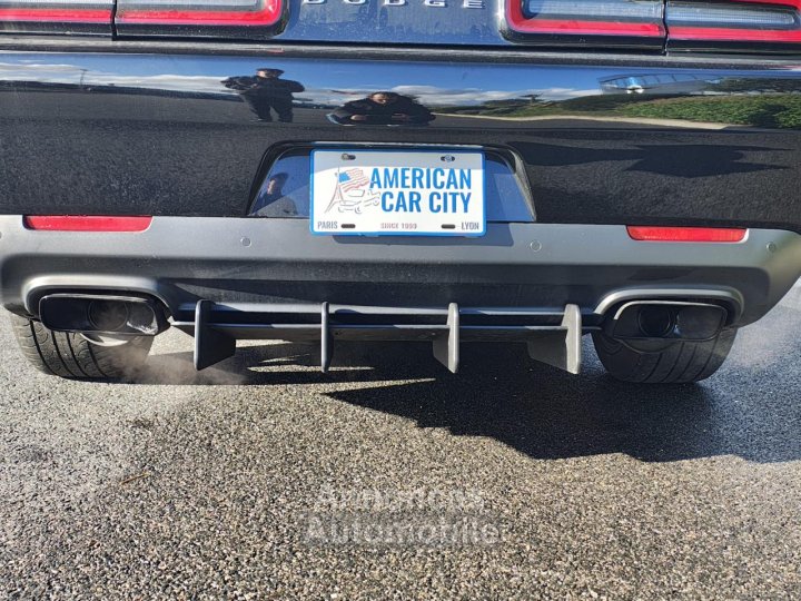 Dodge Challenger SRT HELLCAT V8 62L 707hp - 32