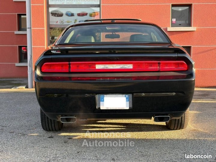 Dodge Challenger 57 V8 RT+ clean Carfax - 3