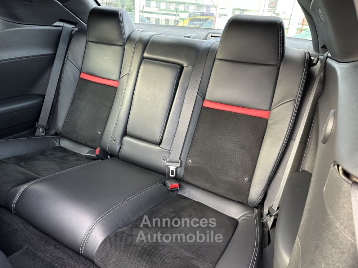 Dodge Challenger SRT 392 2013 - 32