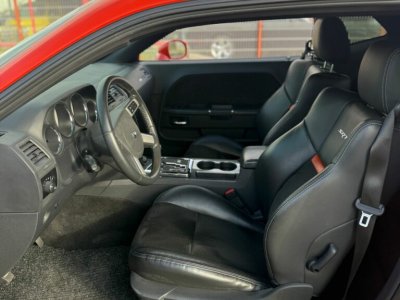 Dodge Challenger SRT8 61L - 8