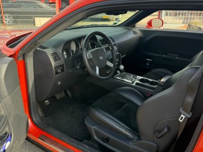 Dodge Challenger SRT8 61L - 9