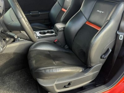 Dodge Challenger SRT8 61L - 10