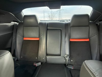 Dodge Challenger SRT8 61L - 14