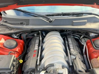 Dodge Challenger SRT8 61L - 16