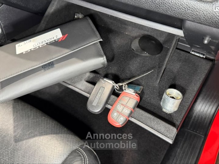 Dodge Challenger hellcat - 4