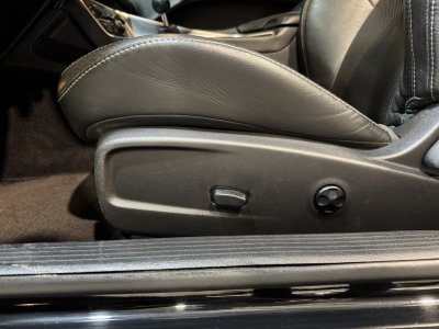 Dodge Challenger SRT HELLCAT 707 CV / toit ouvrant / boite manuelle   - 22