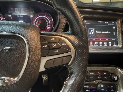 Dodge Challenger SRT HELLCAT 707 CV / toit ouvrant / boite manuelle   - 25
