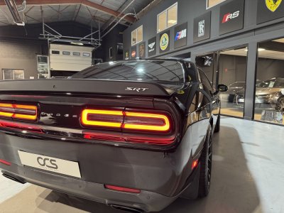 Dodge Challenger SRT HELLCAT 707 CV / toit ouvrant / boite manuelle   - 32