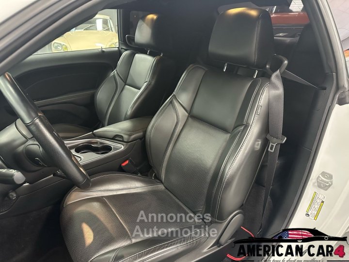 Dodge Challenger R/T%2B V8 57 370ch - 15