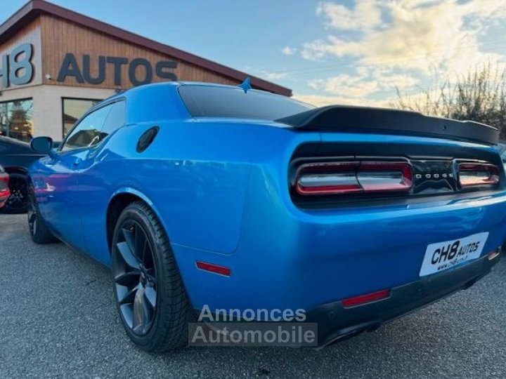 Dodge Challenger V8 64 SCAT PACK 492ch BOITE AUTOMATIQUE BLEU SYSTEME AUDIO ALPINE - 5