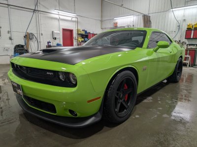 Dodge Challenger SRT 392 V8 64L HEMI - 5