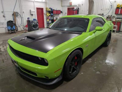 Dodge Challenger SRT 392 V8 64L HEMI - 6