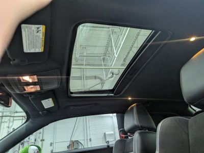 Dodge Challenger SRT 392 V8 64L HEMI - 27