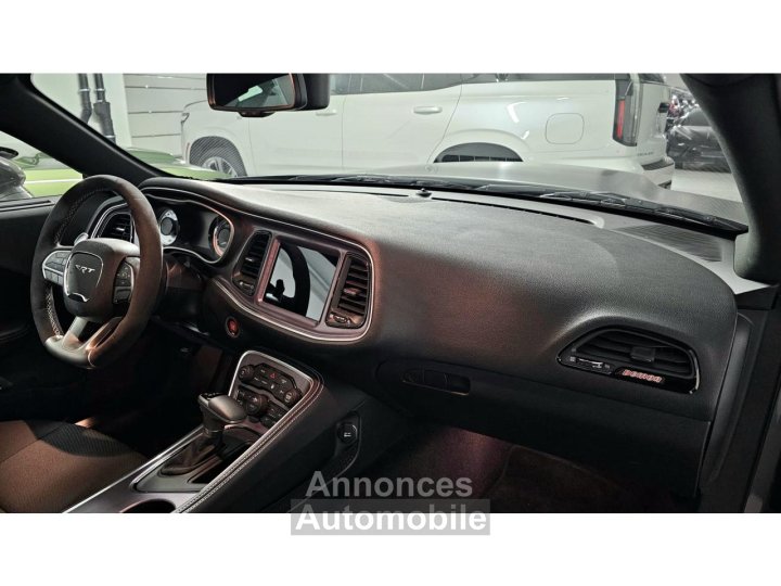 Dodge Challenger DEMON V8 62L - 8