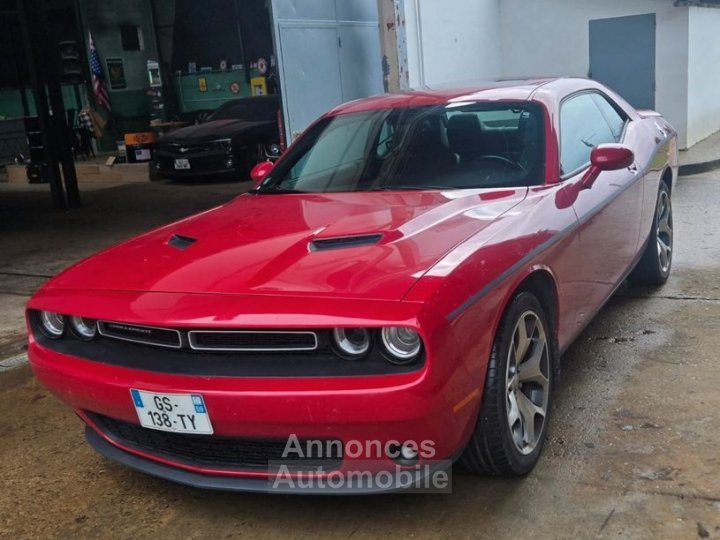 Dodge Challenger SXT + - 1