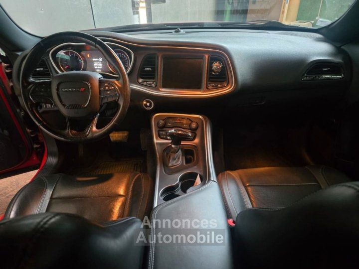 Dodge Challenger SXT + - 5