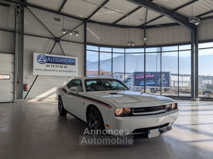 Dodge Challenger 57L V8 HEMI MDS VVT - 3