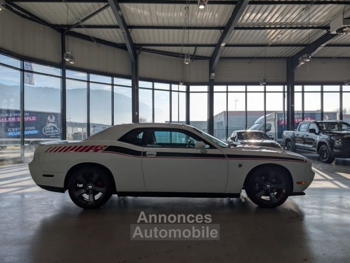 Dodge Challenger 57L V8 HEMI MDS VVT - 4