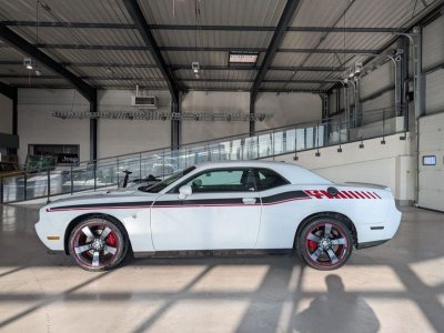 Dodge Challenger 57L V8 HEMI MDS VVT   - 8