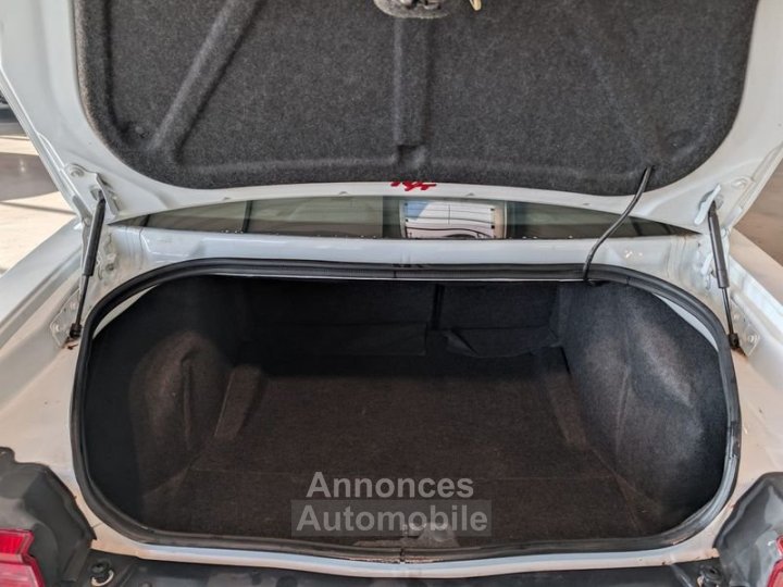 Dodge Challenger 57L V8 HEMI MDS VVT - 18