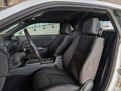 Dodge Challenger 57L V8 HEMI MDS VVT   - 22