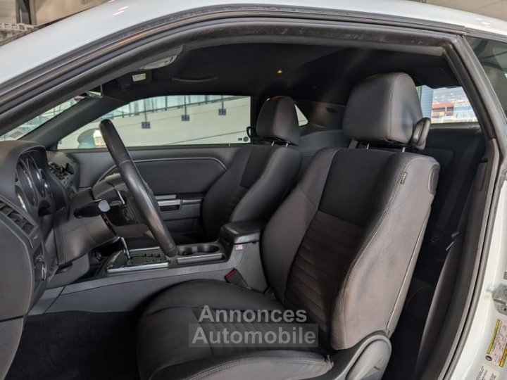 Dodge Challenger 57L V8 HEMI MDS VVT - 22