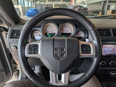 Dodge Challenger 57L V8 HEMI MDS VVT   - 24