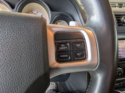 Dodge Challenger 57L V8 HEMI MDS VVT   - 26